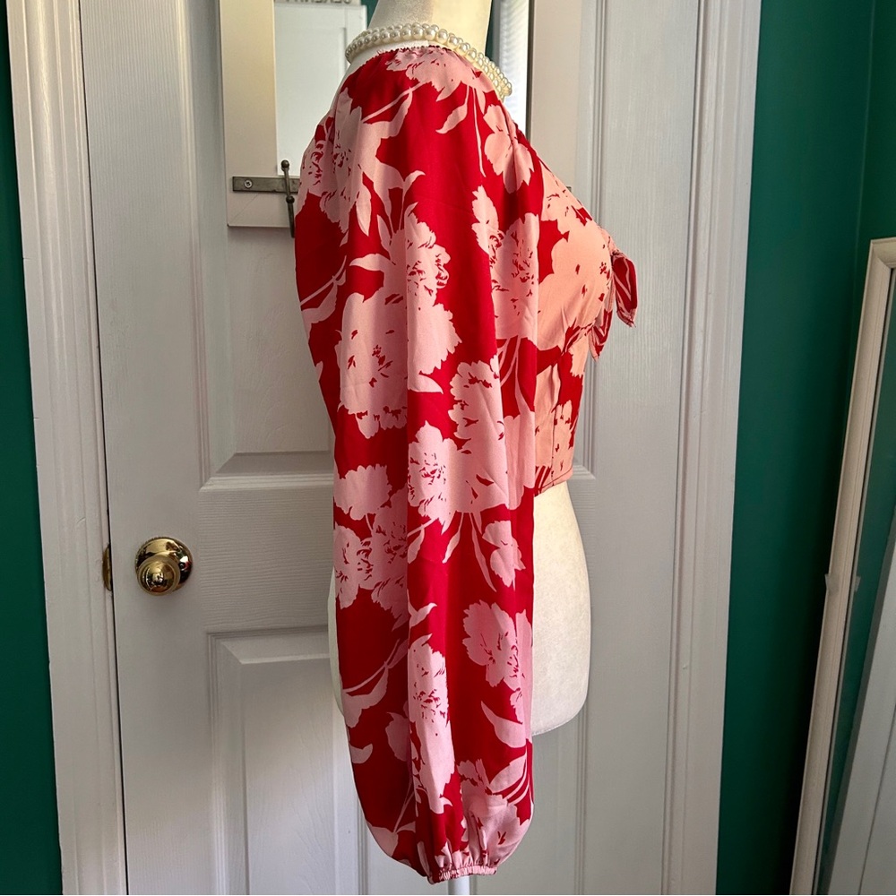 Floral Red and Pink Ruched Blouse Small - Picture 3 of 6